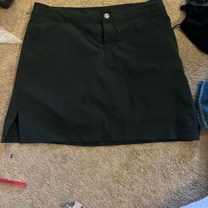North face black skort 4